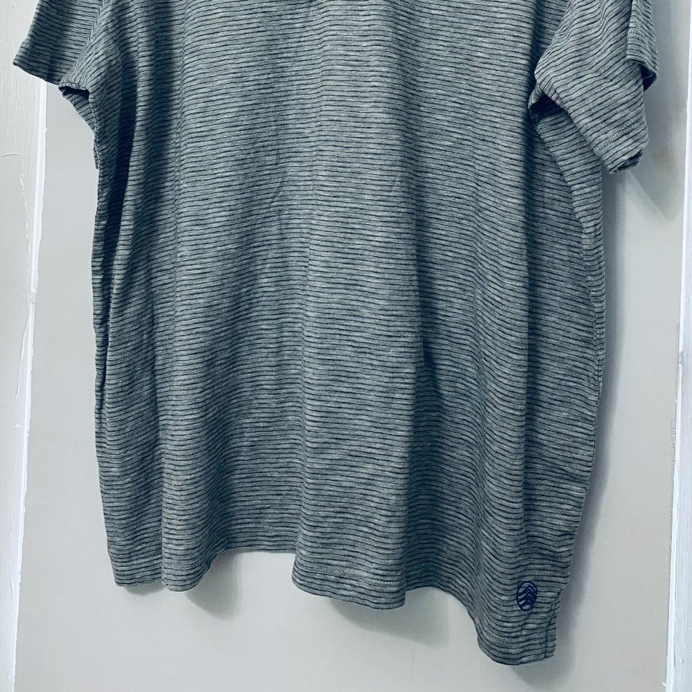 NWT Solaris Micro Stripe SS Gray Henley Mens Size XL MSRP$39.5 - Picture 4 of 5